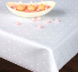 Obrusy plamoodporne w kropeczki