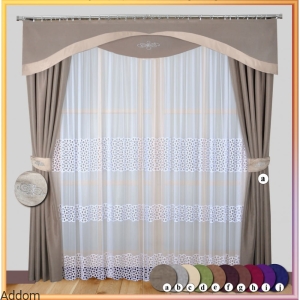 Efektowne zasłony z górną dekoracją 250x250